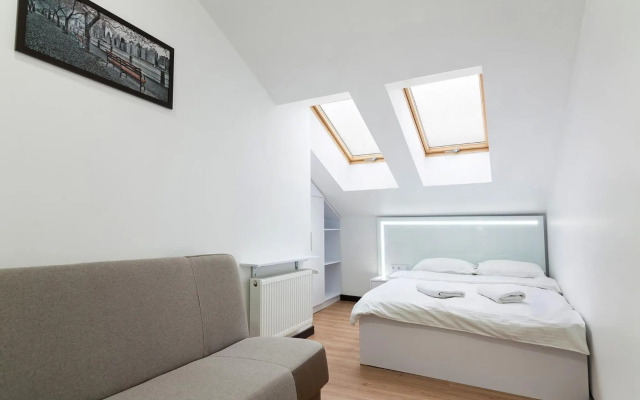 LEOGRAND apartment on Doroshenka 38