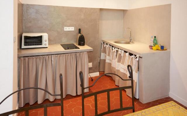 La Grande Maison De Nans