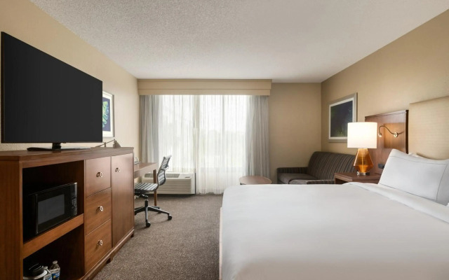 Doubletree by Hilton Fort Myers at Bell Tower Shops