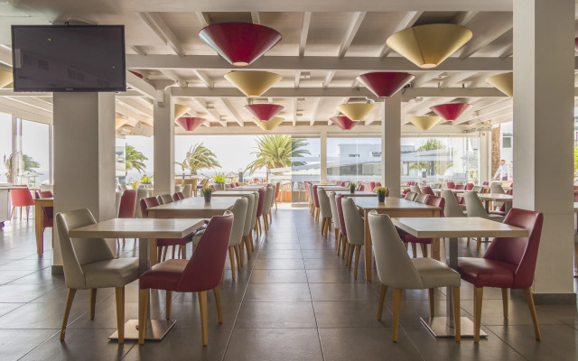 Aparthotel ILUNION Costa Sal Lanzarote