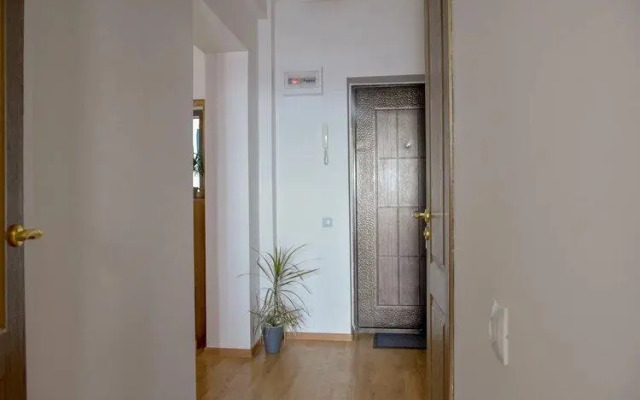 Apartments on the 2nd South-West passage