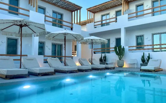 Mykonos Dot Suites