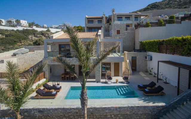 Alpha House in Crete
