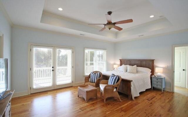 2602 Hartnett Boulevard