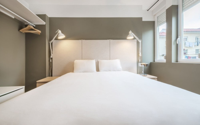 Rainbow Suites by Olala Homes