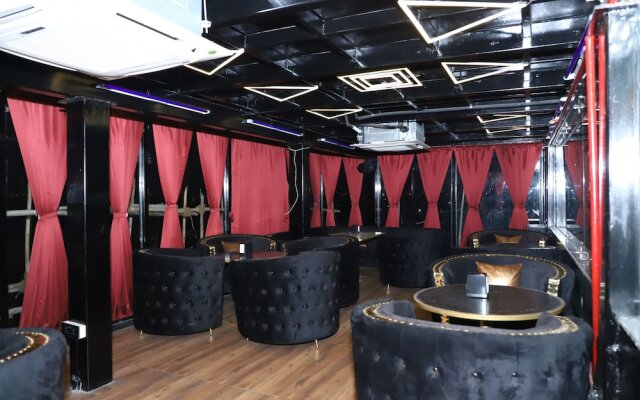 Hotel Shyam Paradise