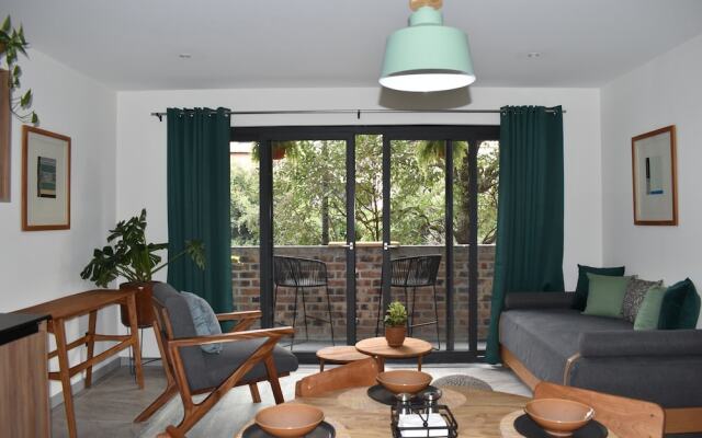 Tanat Art Hotel