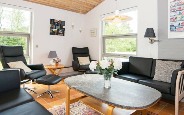 Enticing Holiday Home in Ebeltoft With Sauna