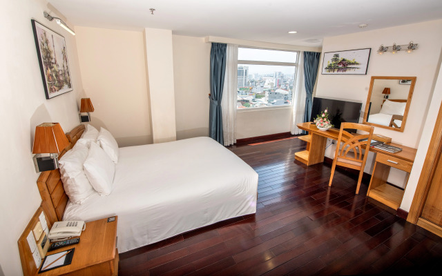 Romance Hotel