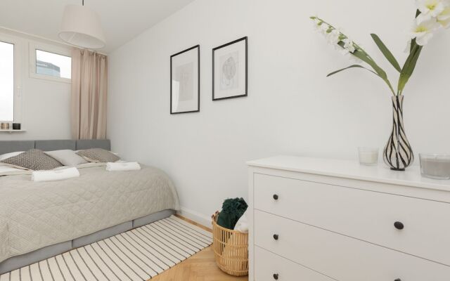 Warszawa Apartment Żelazna by Renters