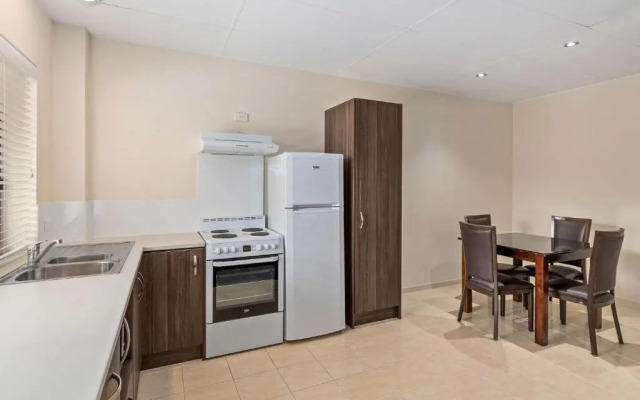Comfort Inn & Suites Robertson Gardens