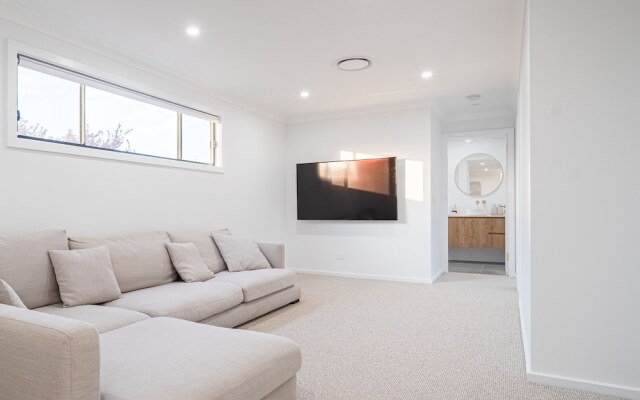 Luxury CBD Townhouse