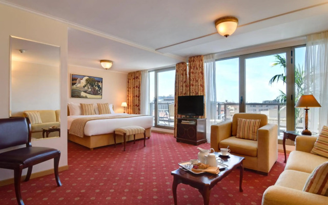 Titania Hotel