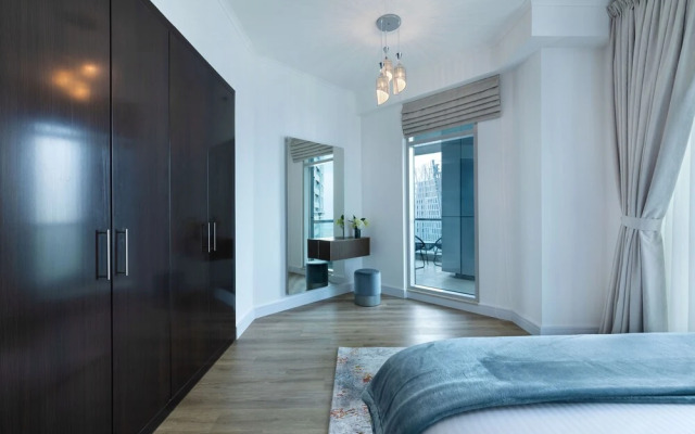 Maison Privee - High-Floor Trendy Apt w/ Marina, Palm & Ocean Vws