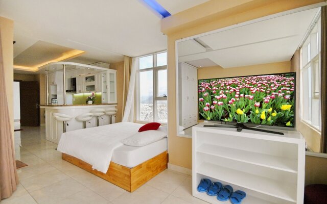 Handy Holiday Nha Trang Beach Apartment