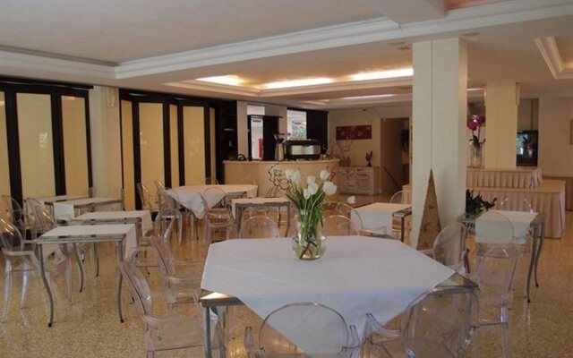 JR Resort Logos Forte dei Marmi