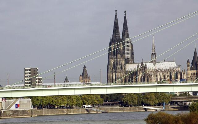 ibis Hotel Köln Centrum