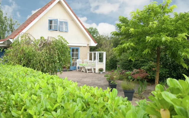 Holiday Home in Schoorl with Fenced Garden near Dunes