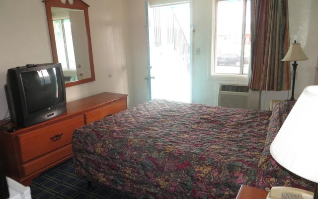 Big Six Motel