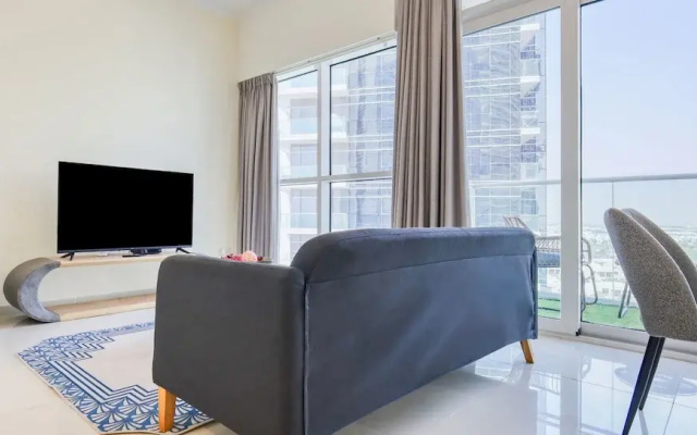 Carson Elegant Living in One Bedroom