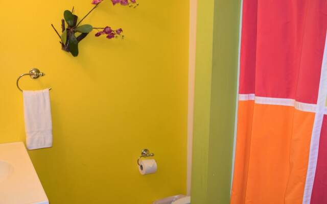 Pinkadot - Four Bedroom Home
