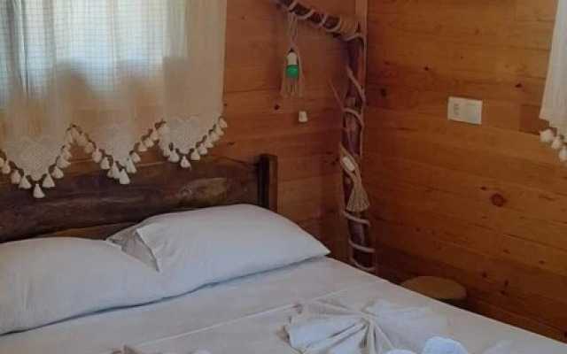 Bungalow Close to Beach With Jacuzzi in Fethiye
