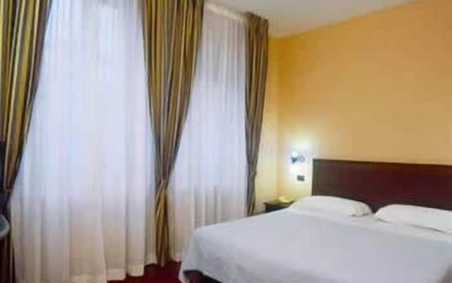 Hotel Millennium Palace