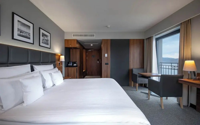 Heron Live Hotel