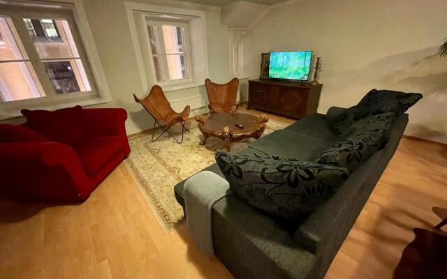 3 bedroom unique apartment in Old Town