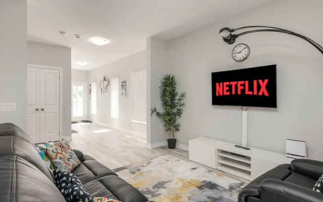 Luxury Entire house mins Niagara falls & Brock uni