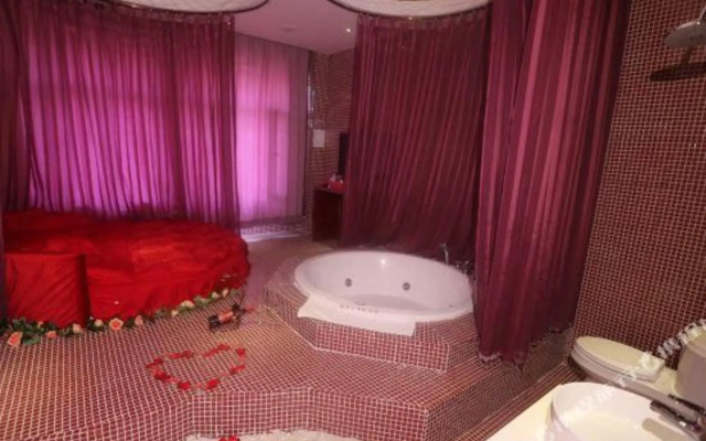 Beijing Vodran Lovers Hotel