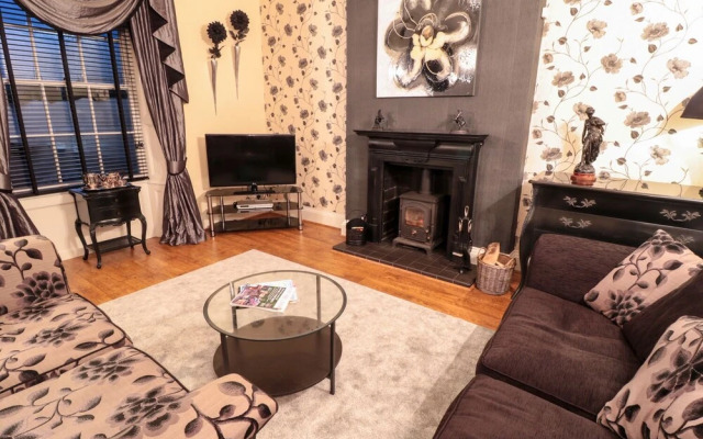 Sneaton Hall Apartment 4