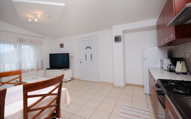 Apartments Mladen