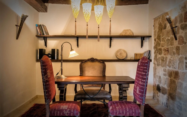 Lemuria Manor, Wine Dark Sea Villas