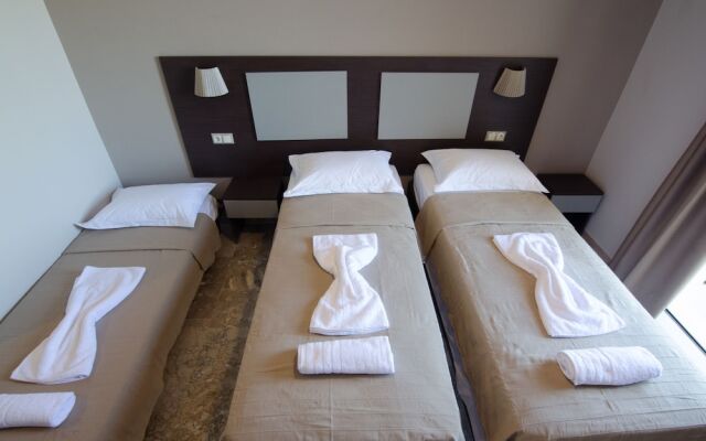 Memories Apartments