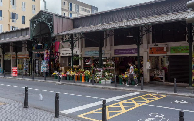 Flatguest Albareda + Penthouse + 2 Bdr + A/C