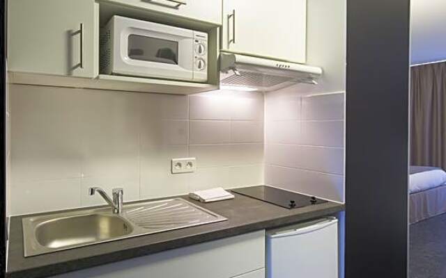 Adonis Dijon Maison Internationale