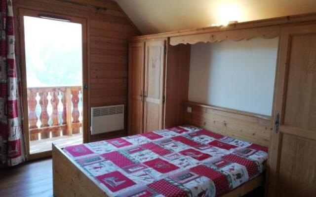 Hameau Pra Roustan by Godille