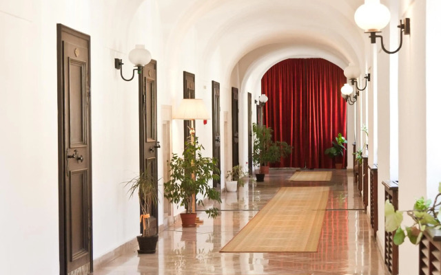 Klastrom Hotel