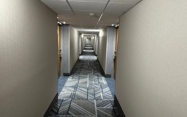 Holiday Inn Express & Suites Eden Prairie – Minneapolis by IHG