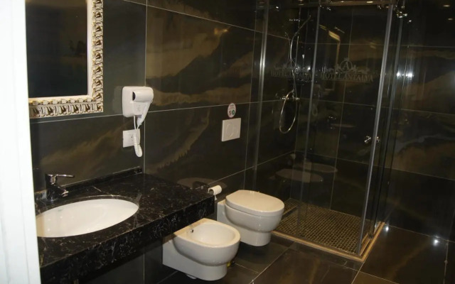 Pavarsia Beach Hotel