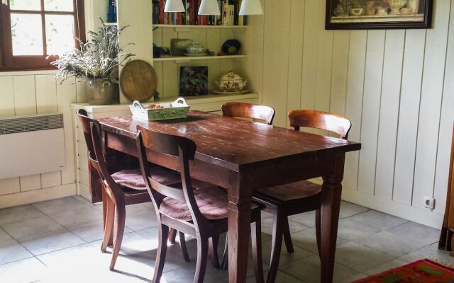 Holiday Home in Miremont with Garden, Patio, Veranda