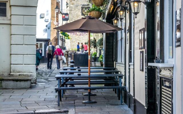 Windsor Castle Townhouse