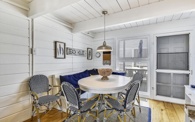 Atlantic Watergate 16 by Long & Foster