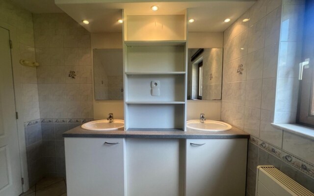 Villa in Filot With Indoor Pool