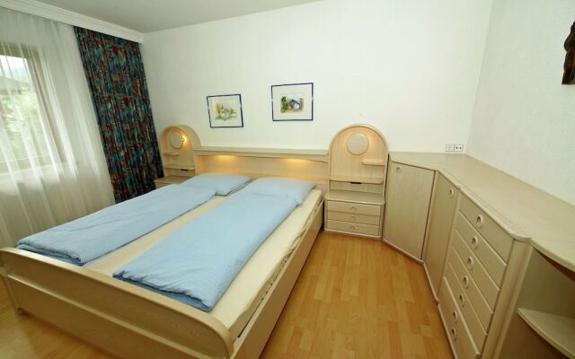 Cozy Apartment In Oberperfuss Near Ski Area