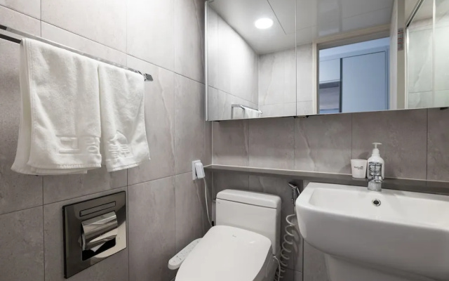 Grandbleu Hotel & Residence