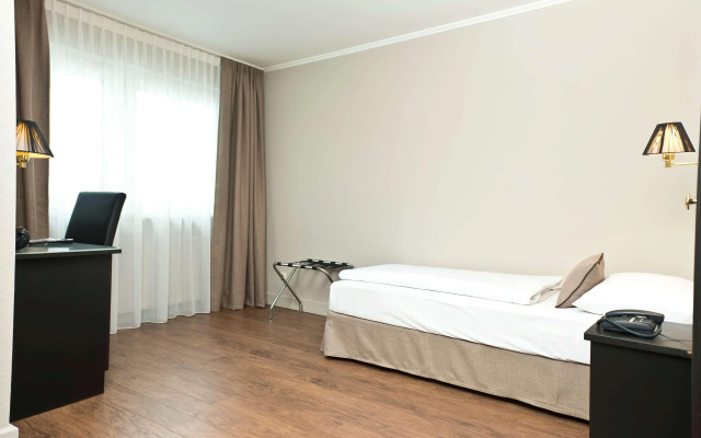 TRYP by Wyndham Munich North