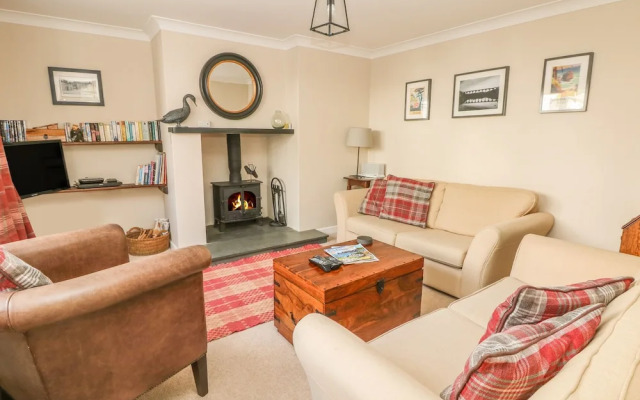 1 River Cottage
