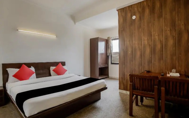 Capital O 25053 Hotel Devi Palace